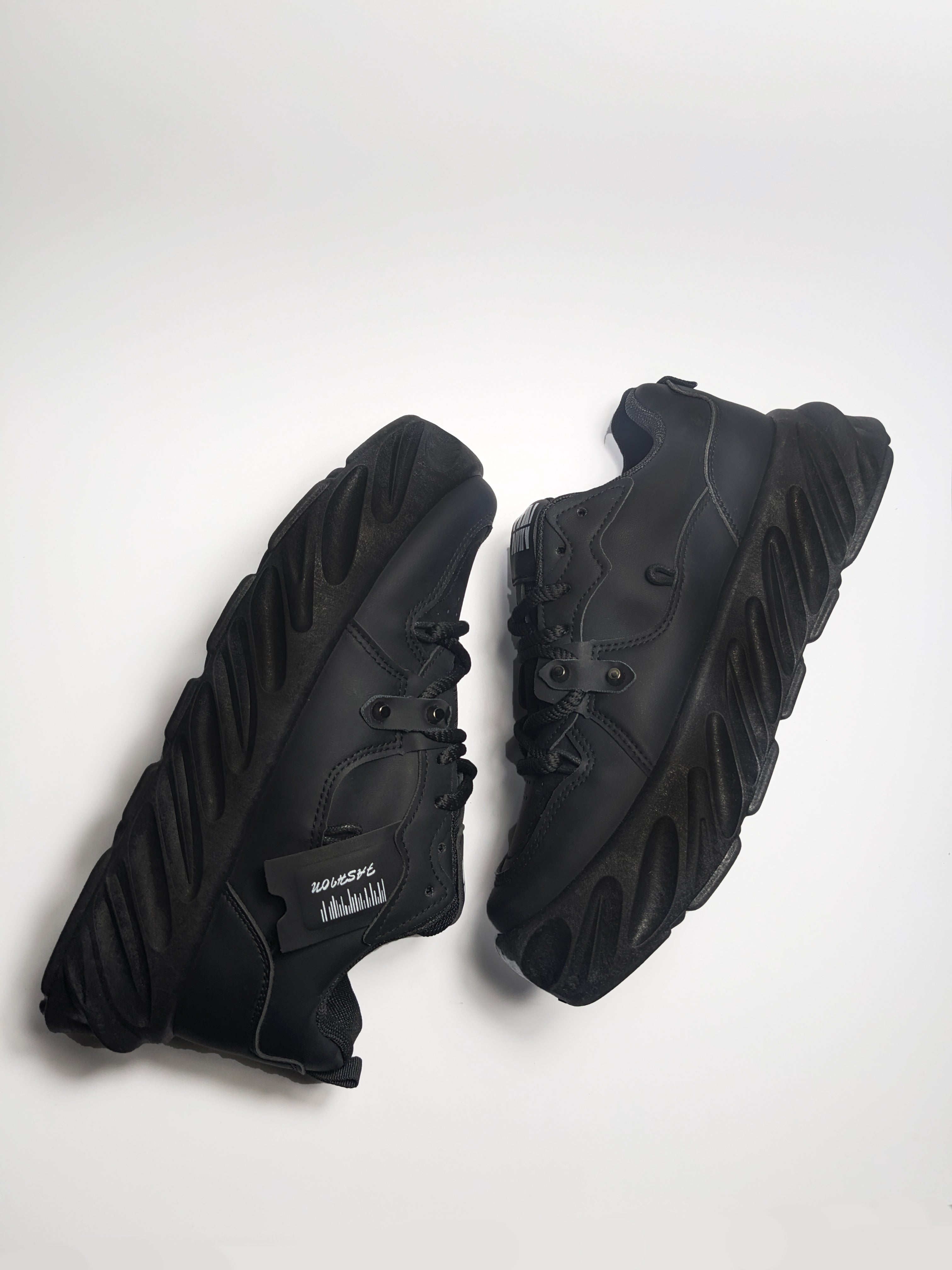Men Fashion Sneaker-KMN Black